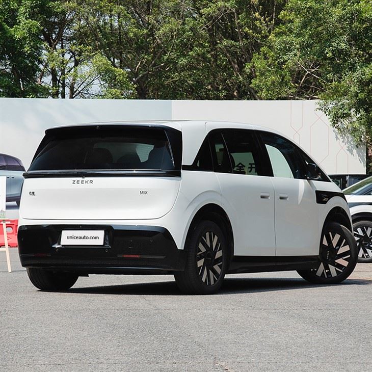2024 Zeekr Mix MPV